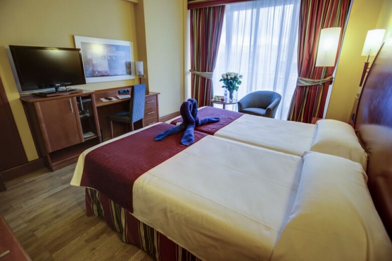 Hotel Reina Isabel
