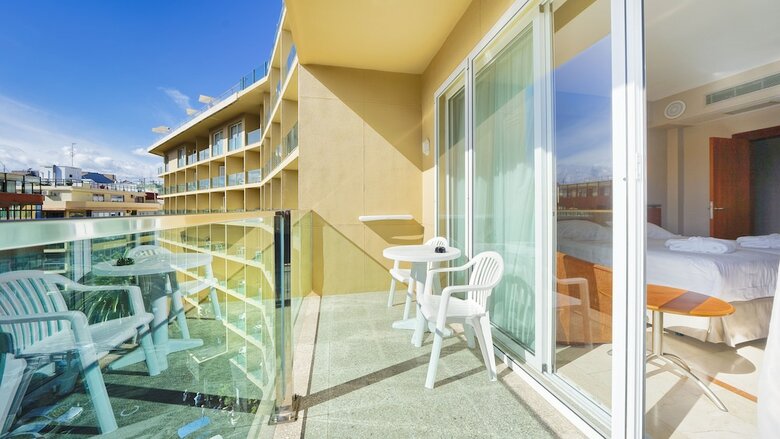 Hotel Reina Isabel