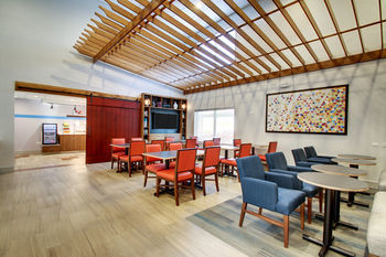 Hotel Comfort Suites