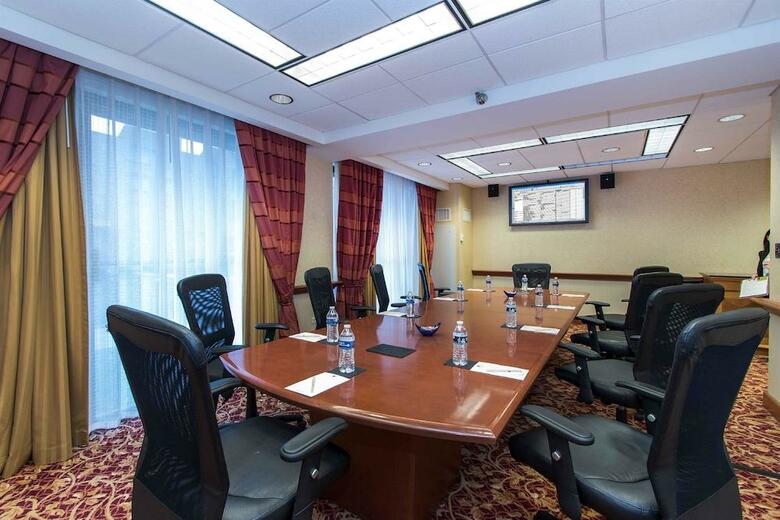 Hotel Hilton Cleveland East/beachwood