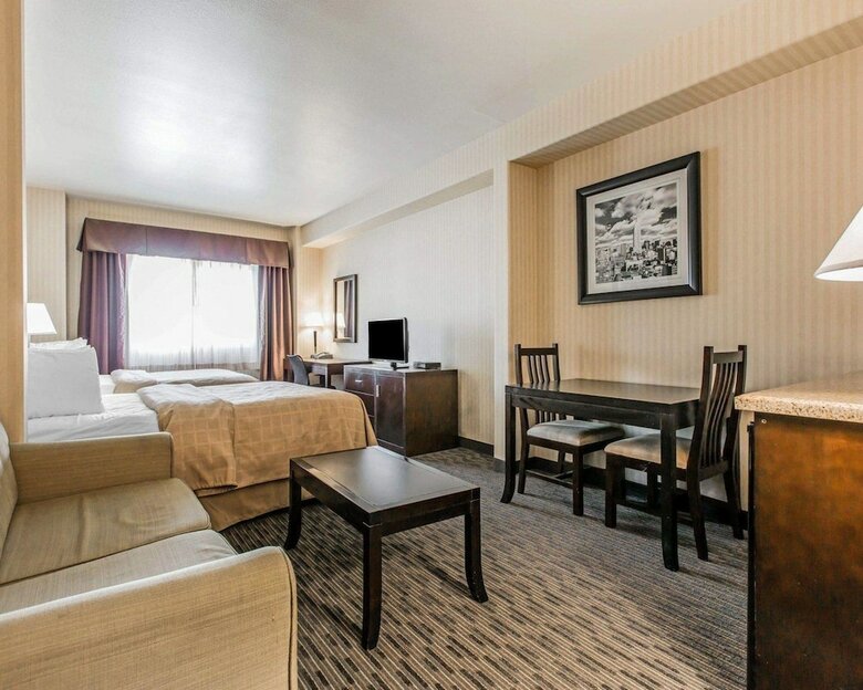 Hotel Comfort Suites