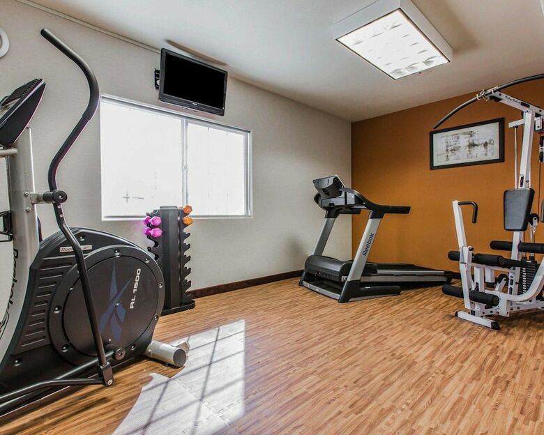 Hotel Comfort Suites
