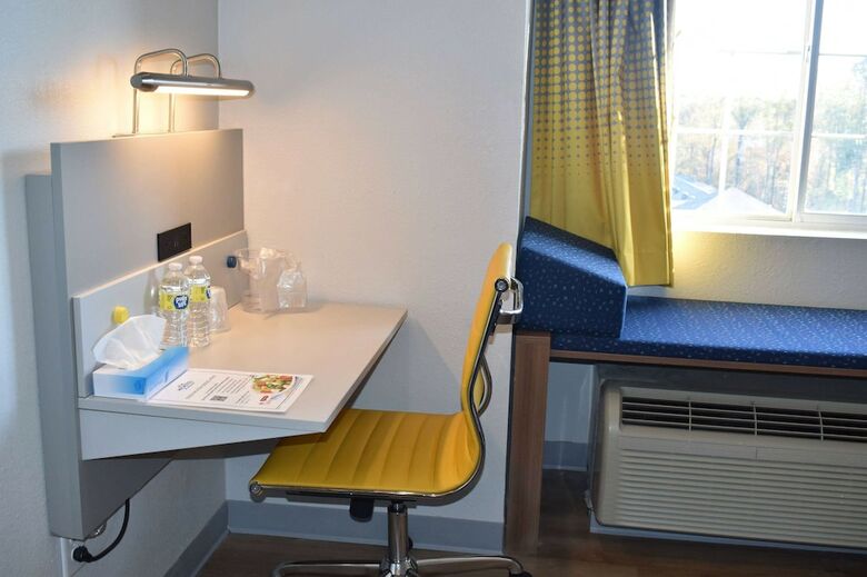 Hotel Microtel Inn & Suites Eagles Landing