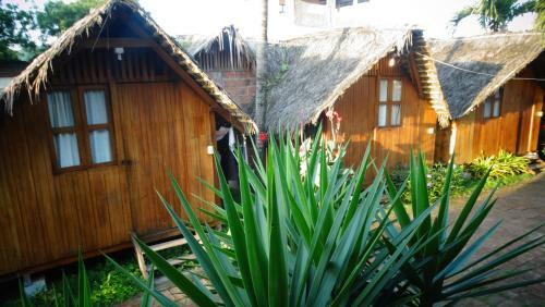 Posada Caba�as Playa Sur
