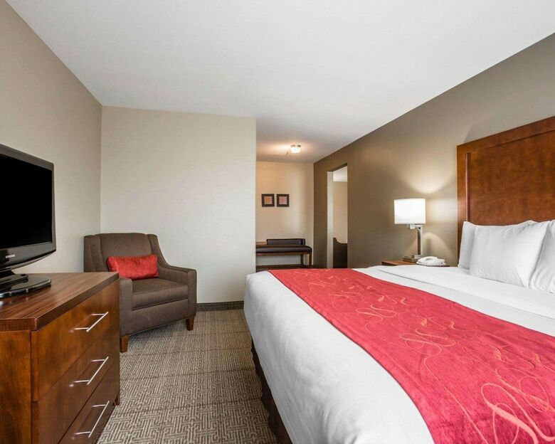 Hotel Comfort Suites