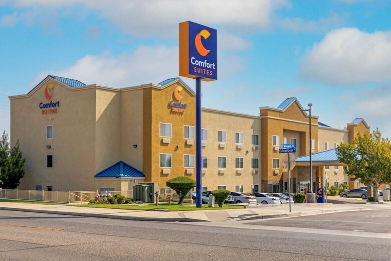 Hotel Comfort Suites