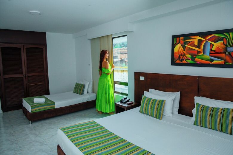 Hotel Granada Real