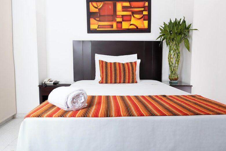 Hotel Granada Real