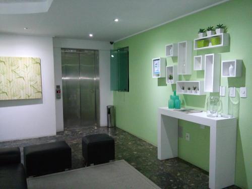 Apartamentos Edif�cio Golden View Home Service