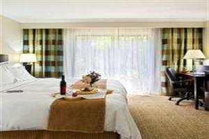 Hotel Radisson Suites Covina
