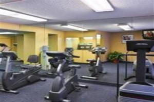 Hotel Radisson Suites Covina