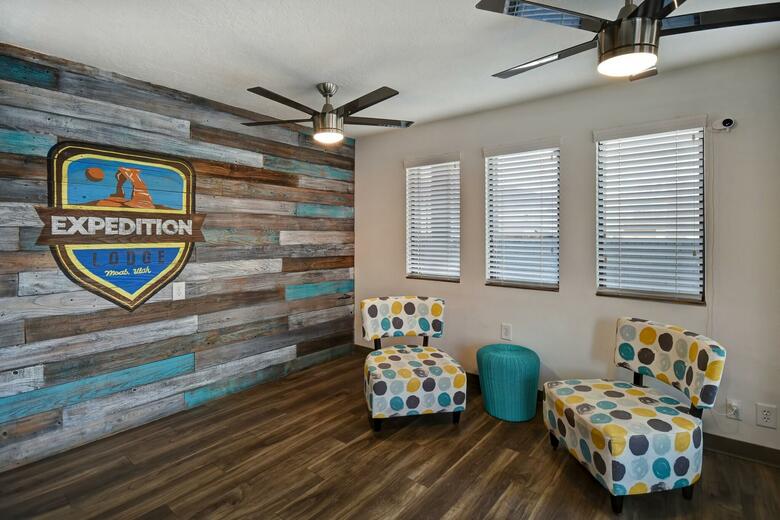 Hotel Rodeway Landmark Inn