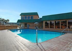 Hotel Quality Inn & Suites