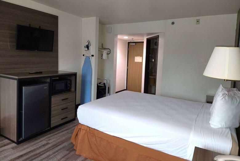 Hotel Super 8 Austin North