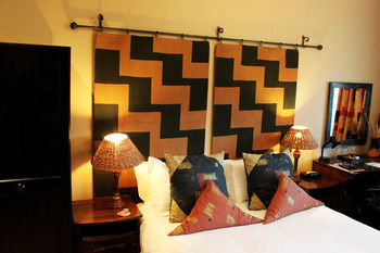 Albergue Tladi Lodge