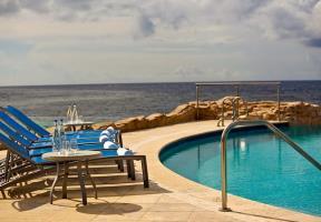 Hotel Renaissance Curacao Resort & Casino