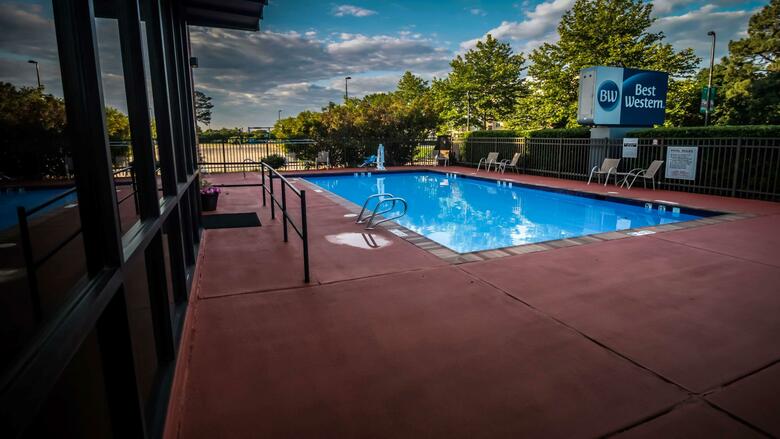 Hotel Comfort Inn Coliseum & Convention Center