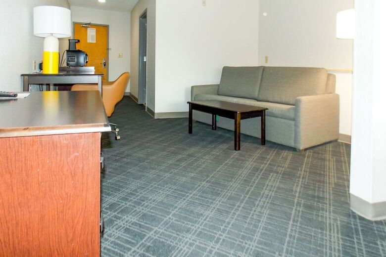 Hotel Comfort Suites