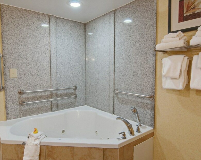 Hotel Comfort Suites