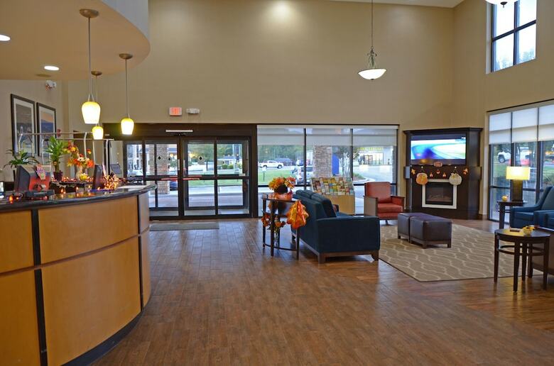 Hotel Comfort Suites