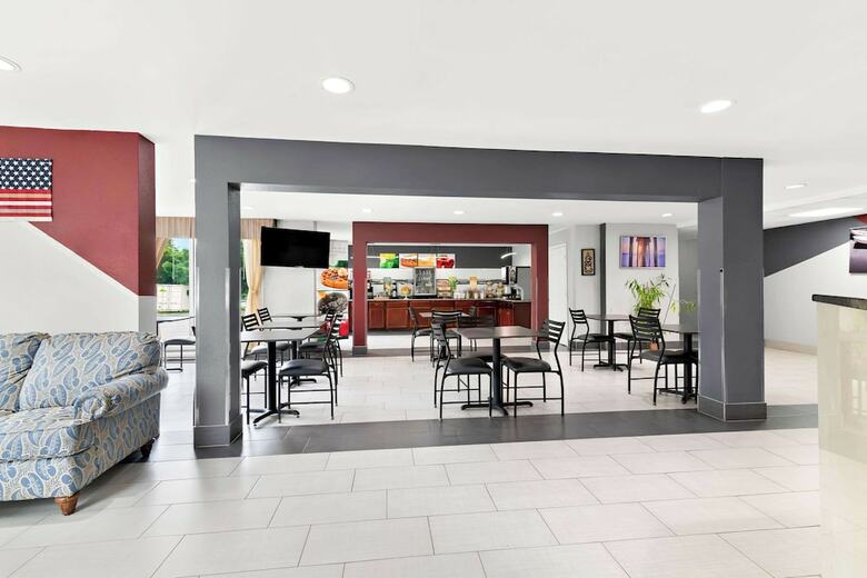 Hotel Comfort Inn