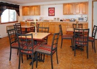 Hotel Econo Lodge On The Bay