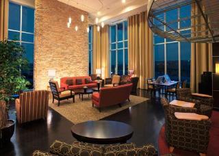 Hotel Cambria Suites