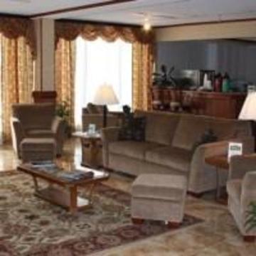 Hotel Clarion Inn & Suites Airport