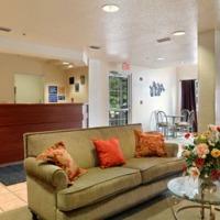 Hotel Microtel Inn & Suites