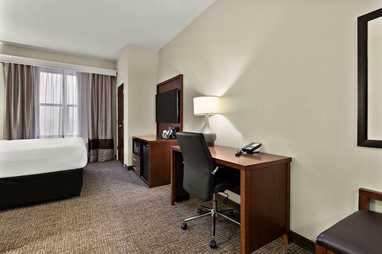 Hotel Comfort Suites Nashville