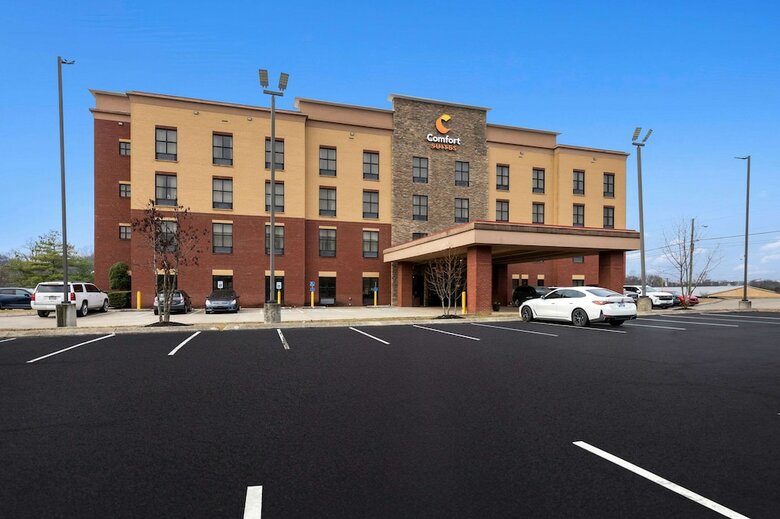 Hotel Comfort Suites Nashville