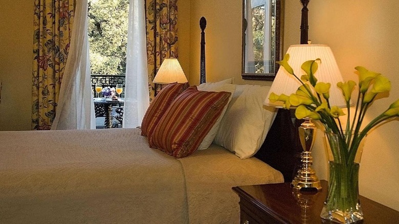 Hotel Planters Inn