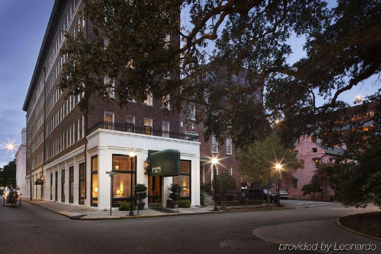 Hotel Planters Inn