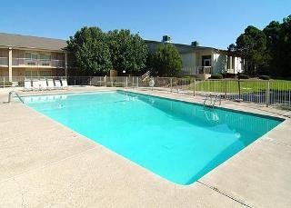 Hotel Quality Inn & Suites