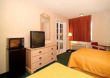 Hotel Quality Inn & Suites