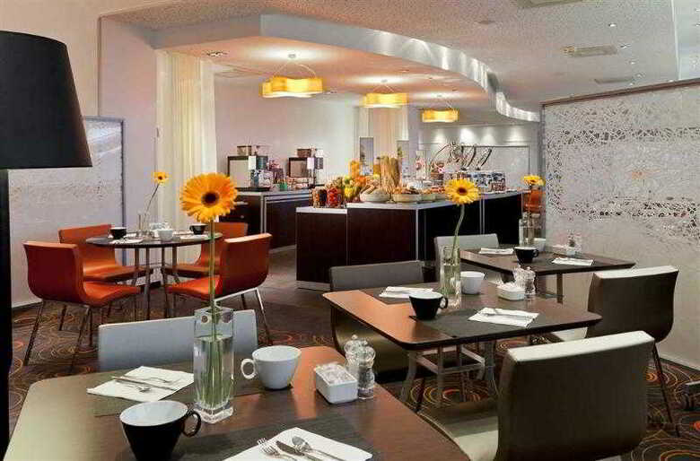 Hotel Novotel Paris La Defense