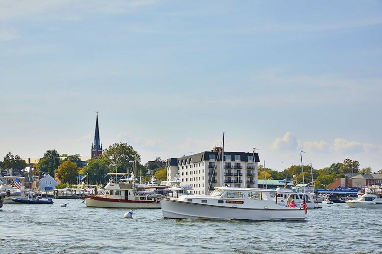 Annapolis Marriott Waterfront Hotel