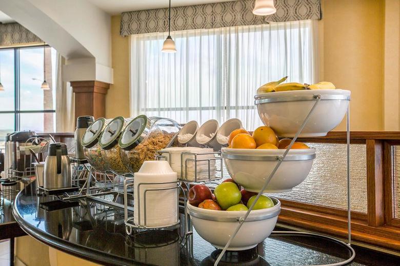Hotel Comfort Suites