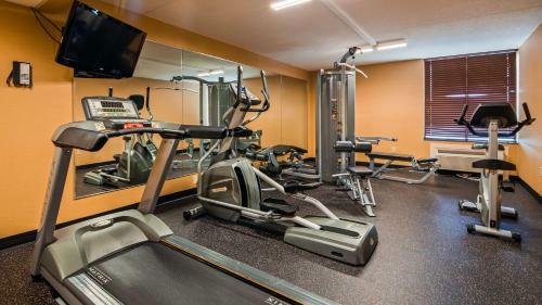 Hotel Best Western Luxbury Inn Fort Wayne