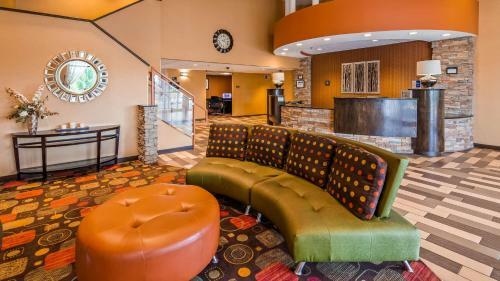 Hotel Best Western Luxbury Inn Fort Wayne