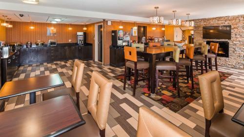 Hotel Best Western Luxbury Inn Fort Wayne