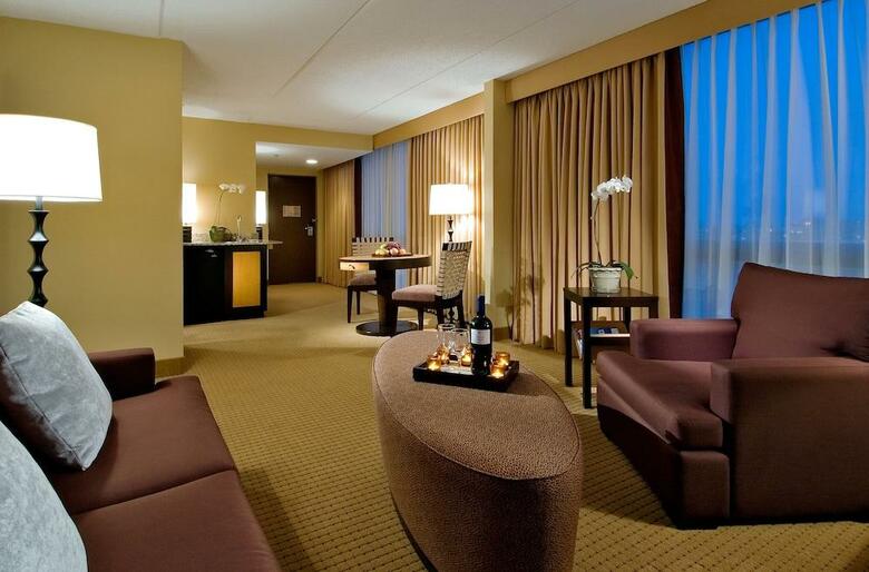 Doubletree Hotel Chicago - Arlington Heights