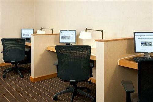 Doubletree Hotel Chicago - Arlington Heights