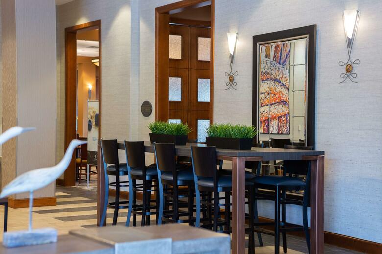 Doubletree Hotel Bay City - Riverfront