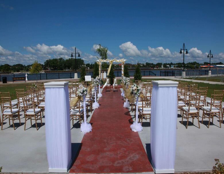 Doubletree Hotel Bay City - Riverfront