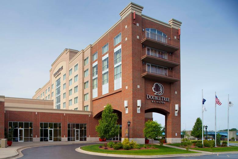 Doubletree Hotel Bay City - Riverfront