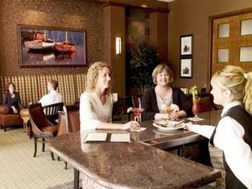 Doubletree Hotel Bay City - Riverfront