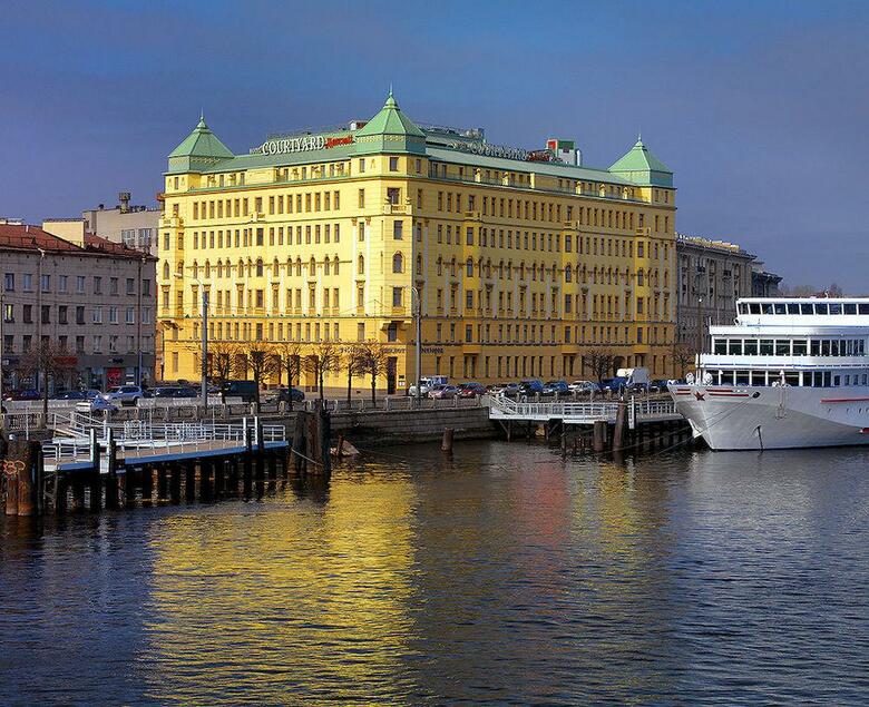 Hotel Courtyard By Marriott St. Petersburg Vasilievsky