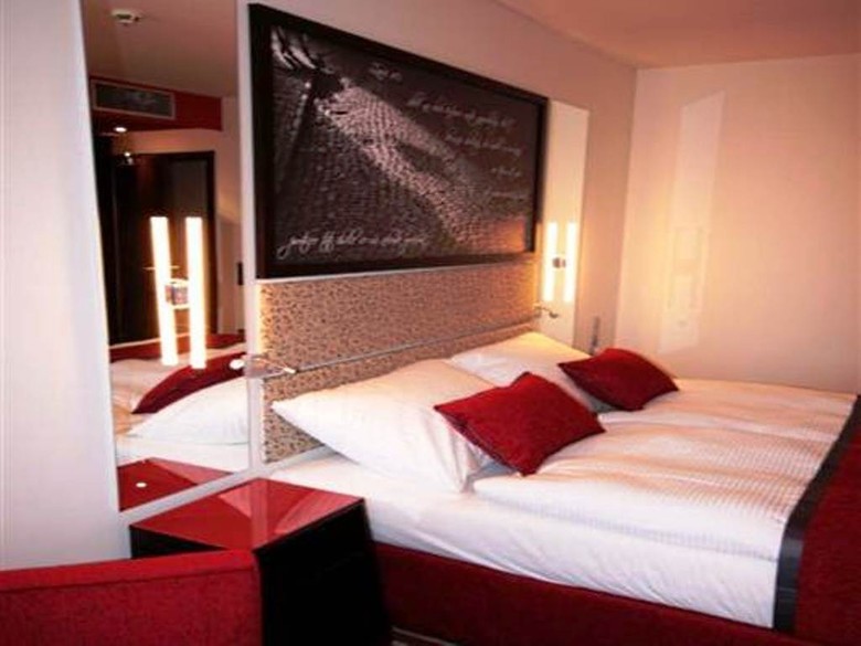 Hotel Red&blue Design
