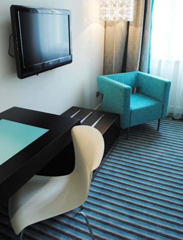 Hotel Red&blue Design